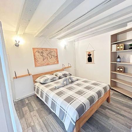 Maison Cosy , Parking Gratuit , 5 Min Aux אוקזר מראה חיצוני תמונה