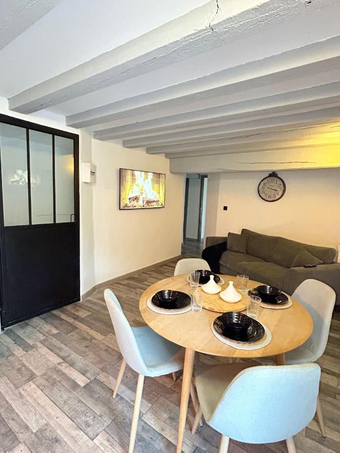 Maison Cosy , Parking Gratuit , 5 Min Aux אוקזר מראה חיצוני תמונה