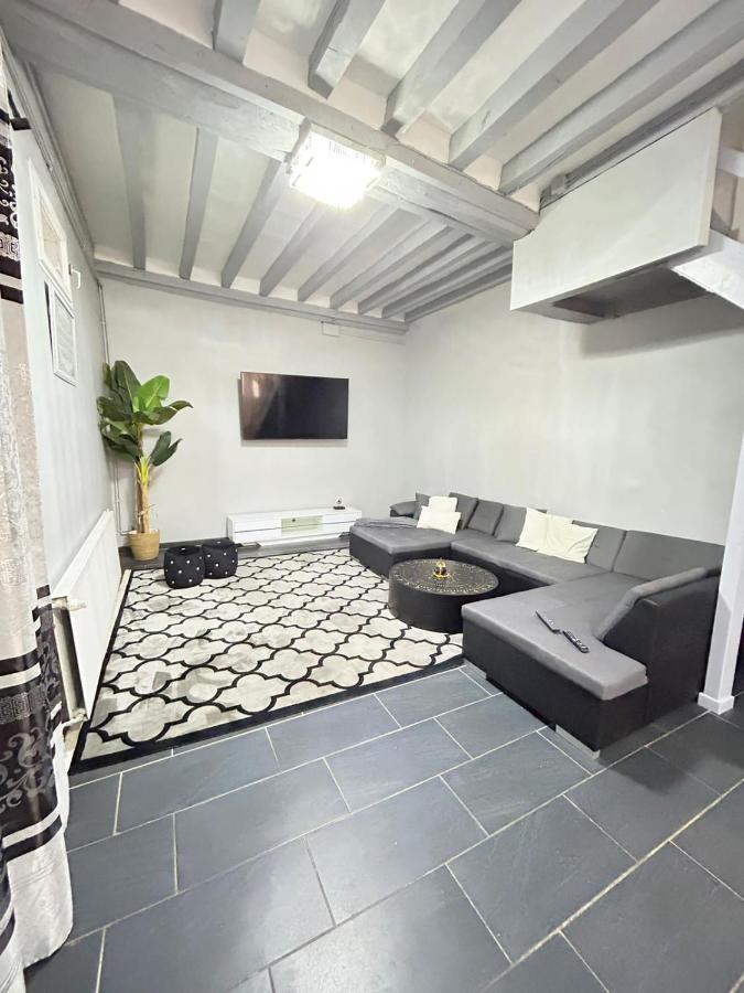 Maison Cosy , Parking Gratuit , 5 Min Aux אוקזר מראה חיצוני תמונה